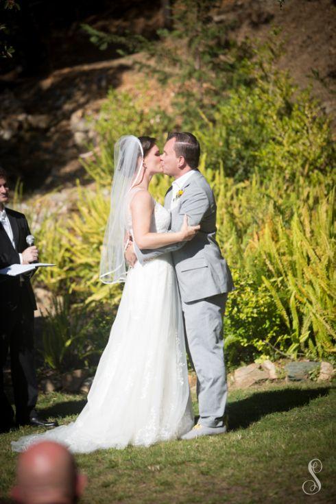 Shanti Duprez / Portraits by Shanti / Double Tree Berkley Marina / Hillside Community Church /  Yellow / Vegan / El Cerrito / Garden Wedding