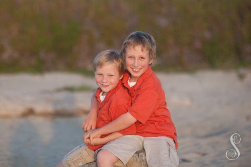 Portraits by Shanti / Shanti Duprez / Low Tide / Half Moon Bay / Beach Photography / Sibling Photography / Sunset Photography / Roosevelt Beach