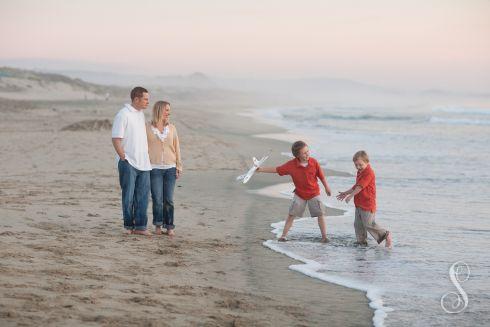 Portraits by Shanti / Shanti Duprez / Low Tide / Half Moon Bay / Beach Photography / Sibling Photography / Sunset Photography / Roosevelt Beach